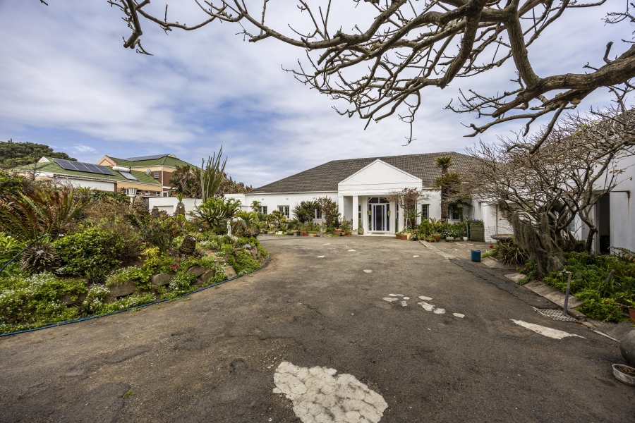 5 Bedroom Property for Sale in Gonubie Eastern Cape